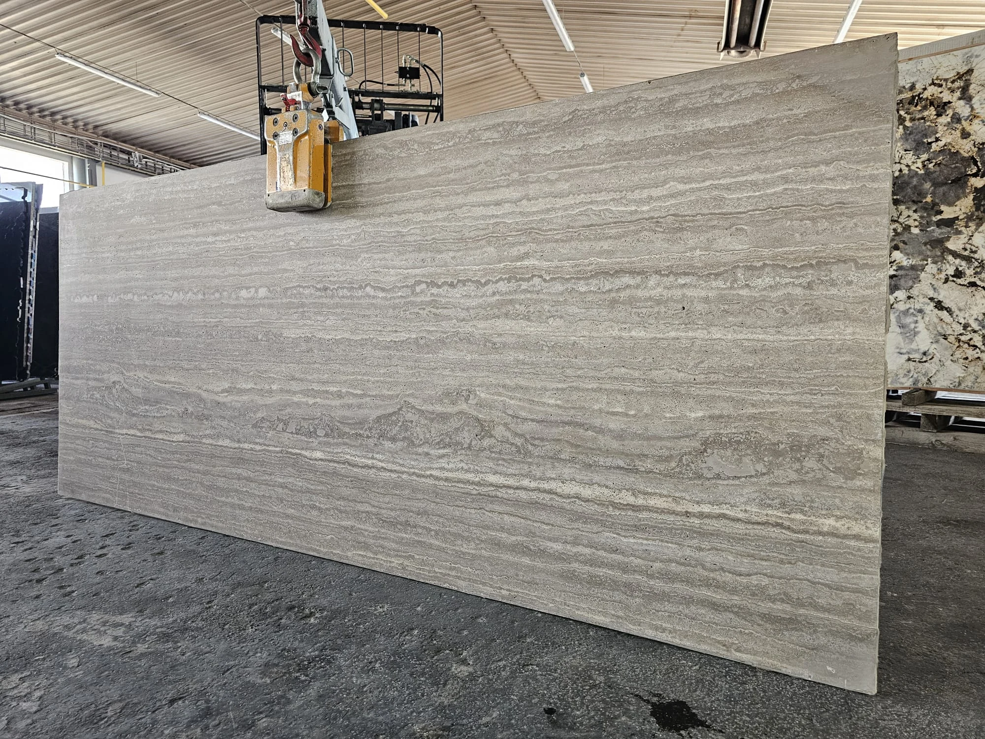 Travertino Silver