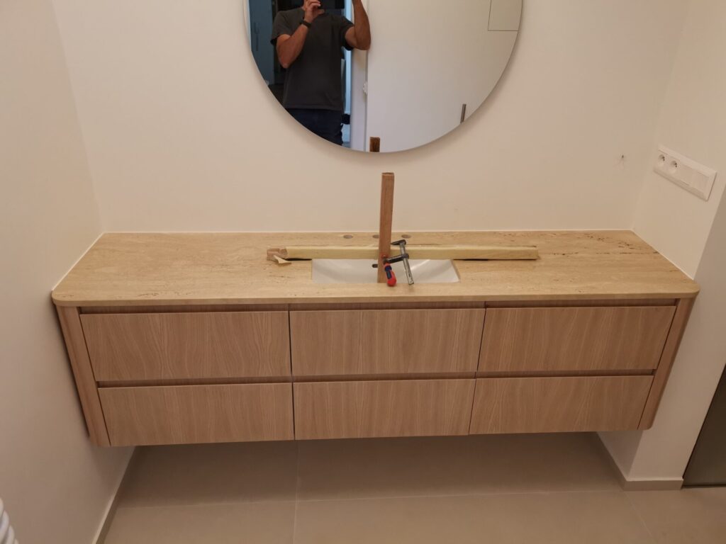 Kúpeľňová doska 13